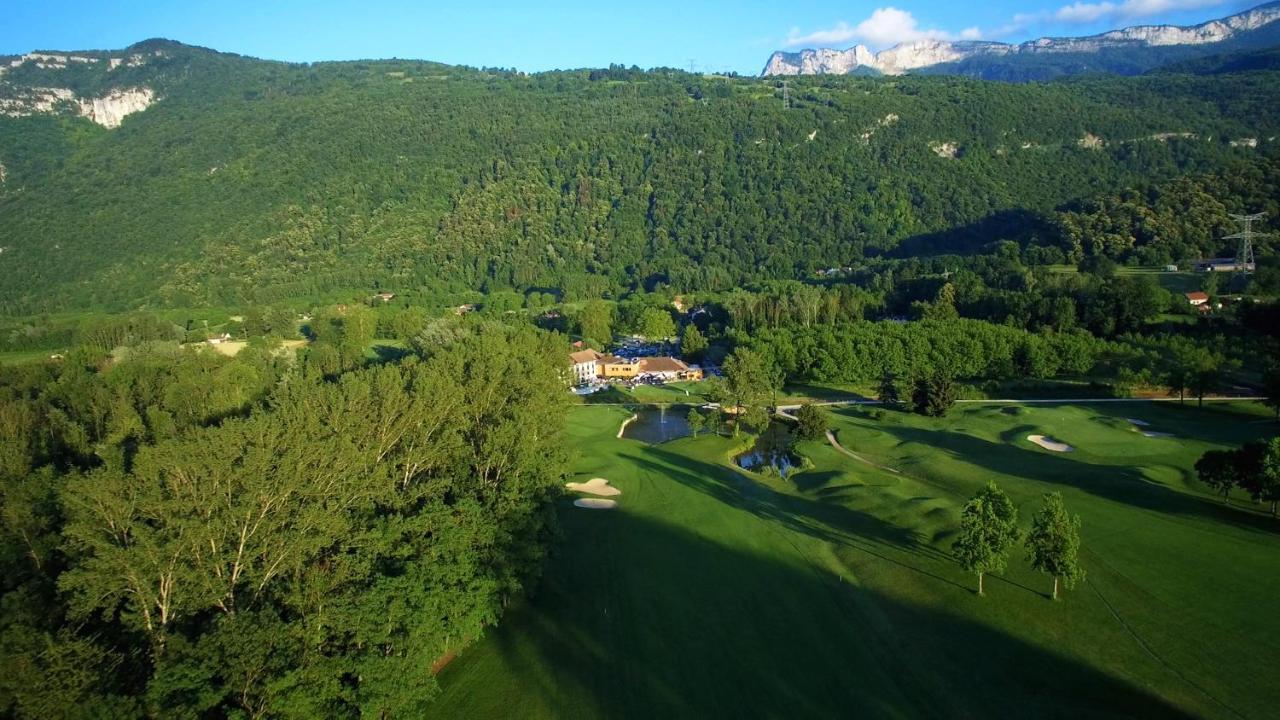 Domaine De Charmeil Saint-Quentin-sur-Isère Exterior photo